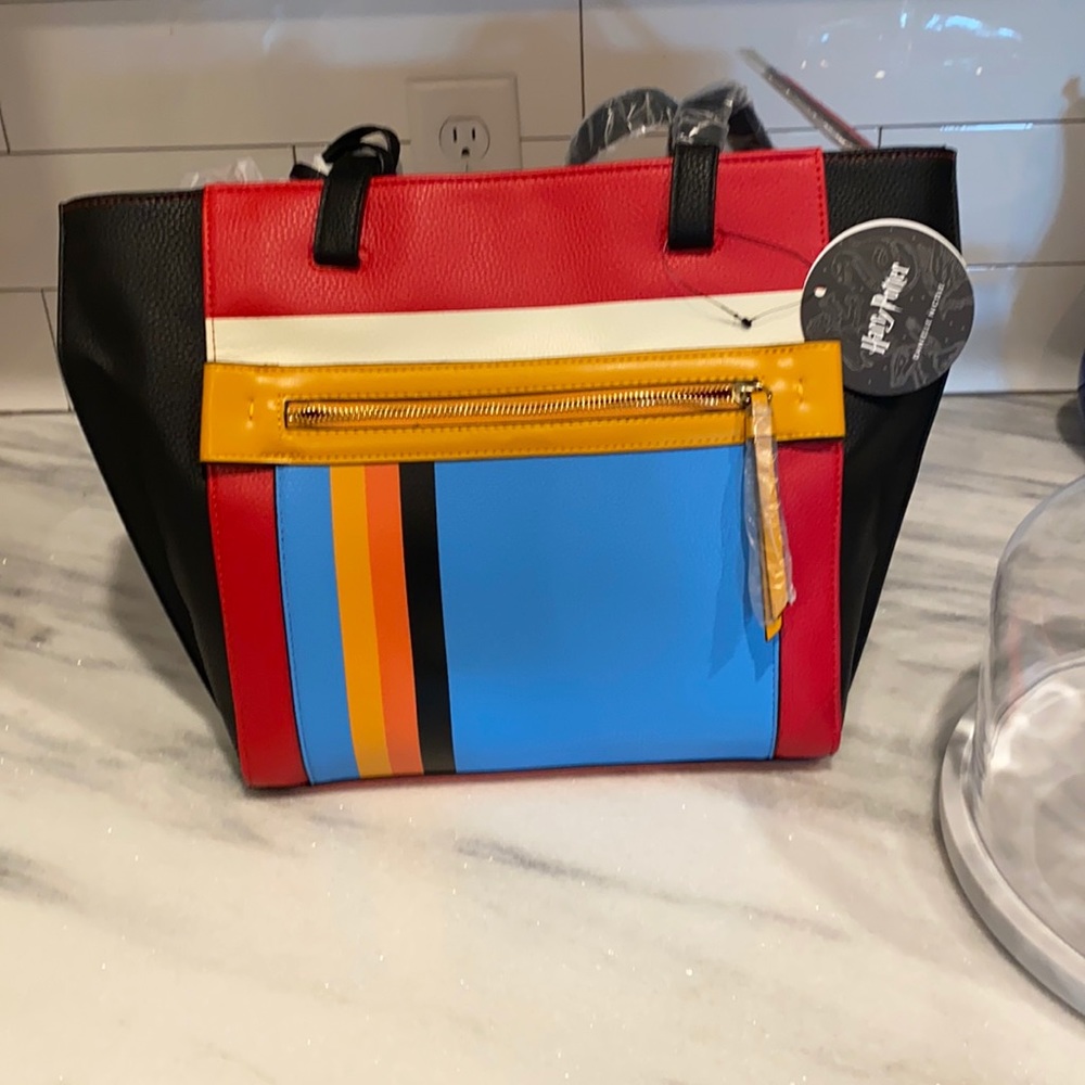 Danielle Nicole Gryffindor bag